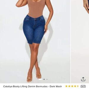 Fashion nova shorts size 3 NWT